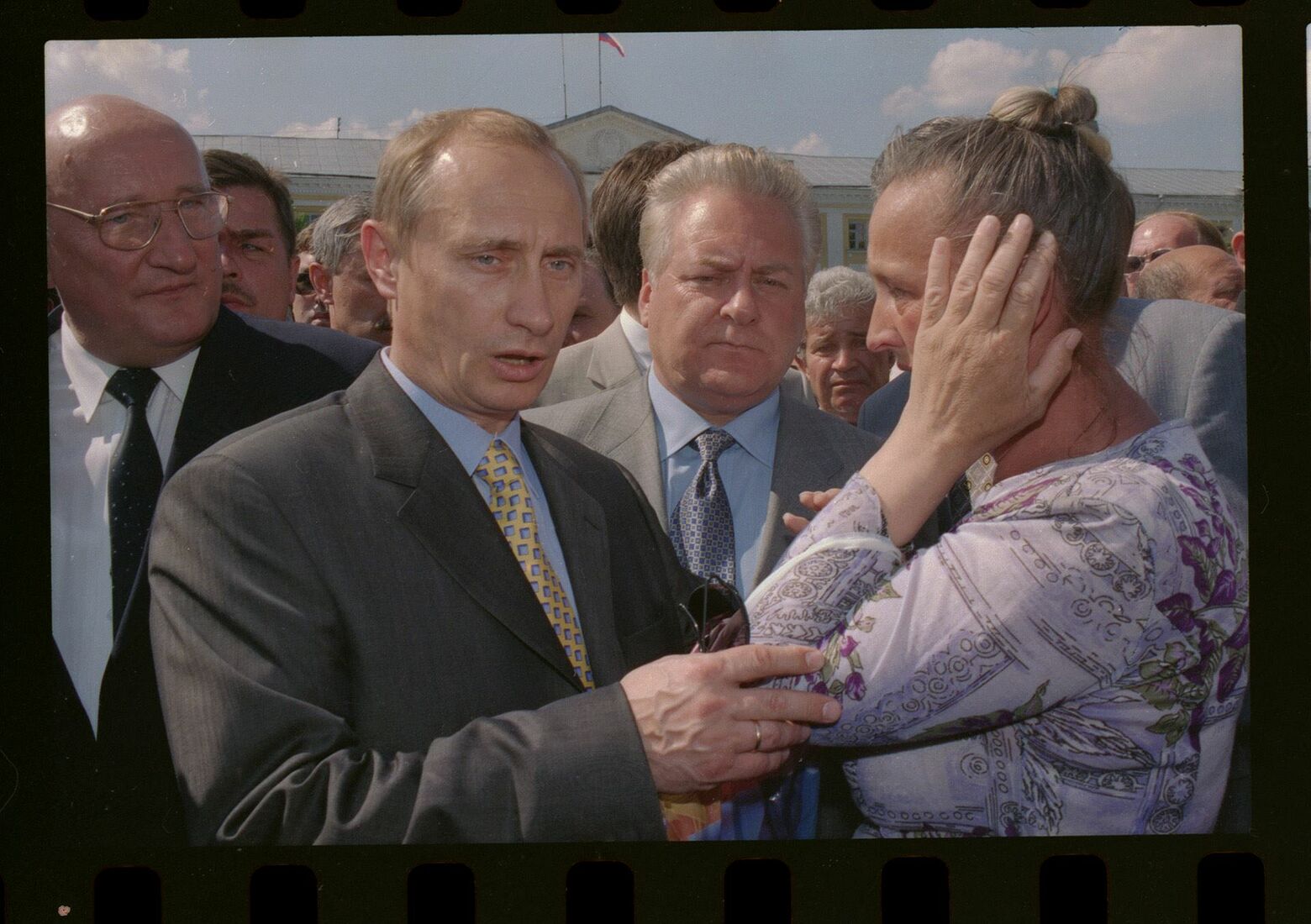 Артем Чернов. Портфолио. Путин в 2000 году. Без названия
