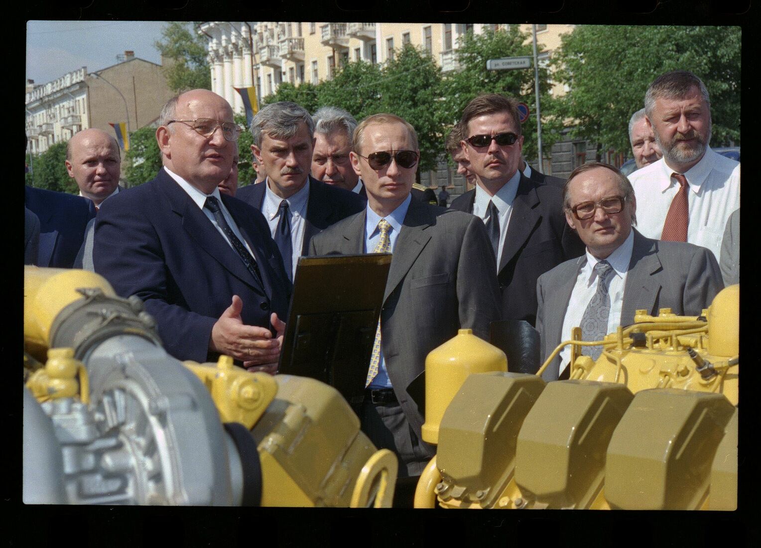 Артем Чернов. Портфолио. Путин в 2000 году. Во время поездки в Ярославль