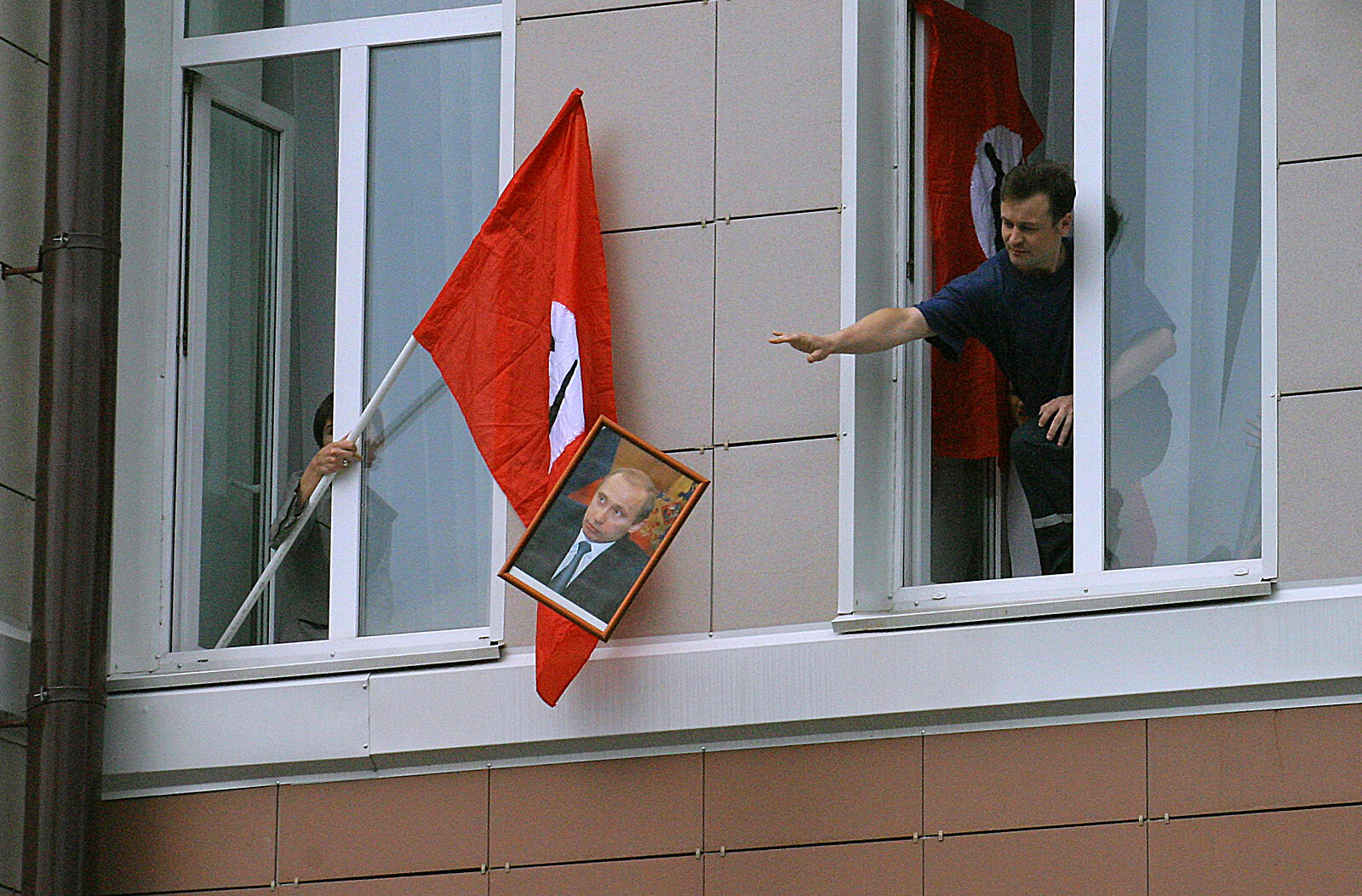 3 авг. 2004 г. членами НБП был захвачен служебный кабинет действующего министра — главы Минздрава Михаила Зурабова